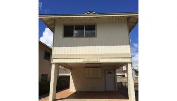 1816 S King St Moiliili, Honolulu home - photo 1 of 9 1816 S King St Moiliili, Honolulu home - photo 1 of 9