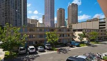 Hawaiiana Gardens condo # 304, Honolulu, Hawaii - photo 2 of 11 Hawaiiana Gardens condo # 304, Honolulu, Hawaii - photo 2 of 11