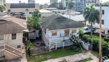 1819  Waiola St Mccully,  home - photo 1 of 8