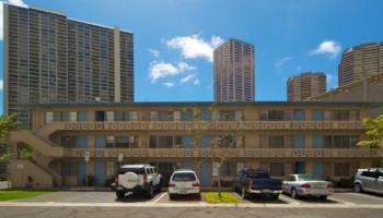 Hawaiiana Gardens condo # 202, Honolulu, Hawaii - photo 2 of 13 Hawaiiana Gardens condo # 202, Honolulu, Hawaii - photo 2 of 13