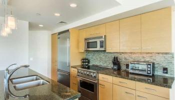 1837 Kalakaua Ave Honolulu - Rental - photo 3 of 10