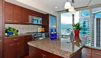 Allure Waikiki condo #2404, Honolulu, Hawaii - photo 3 of 18 Allure Waikiki condo #2404, Honolulu, Hawaii - photo 3 of 18