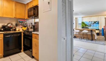 SUMMER PALACE condo # 2501, Honolulu, Hawaii - photo 2 of 20