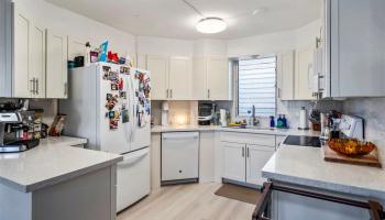 SUMMER PALACE condo # 2502, Honolulu, Hawaii - photo 6 of 21