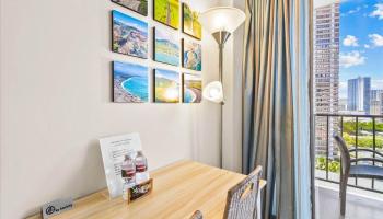 Palms At Waikiki condo # 1107, Honolulu, Hawaii - photo 5 of 24