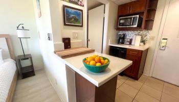 Palms At Waikiki condo # 220, Honolulu, Hawaii - photo 3 of 16