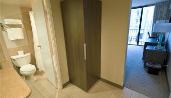 Palms At Waikiki condo # 415, Honolulu, Hawaii - photo 4 of 13