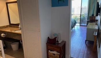 Palms at Waikiki condo # 818, Honolulu, Hawaii - photo 3 of 10