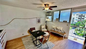 Kaioo Terrace condo # 404, Honolulu, Hawaii - photo 3 of 21