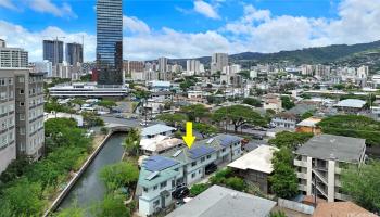 1867  Kapiolani Blvd Mccully, Honolulu home - photo 2 of 25