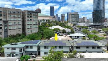 1867  Kapiolani Blvd Mccully, Honolulu home - photo 4 of 25