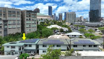 1867  Kapiolani Blvd Mccully, Honolulu home - photo 3 of 19