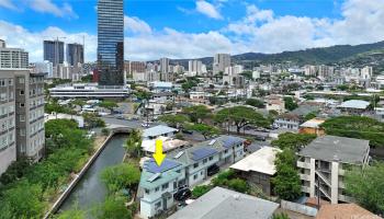 1867  Kapiolani Blvd Mccully, Honolulu home - photo 4 of 19