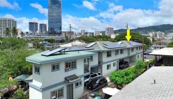 1867  Kapiolani Blvd Mccully, Honolulu home - photo 3 of 25