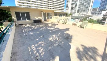 Commodore Waikiki condo # 402, Honolulu, Hawaii - photo 5 of 22