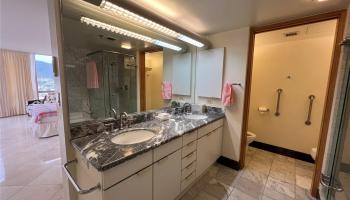 Waikiki Landmark condo # 3302, Honolulu, Hawaii - photo 4 of 8