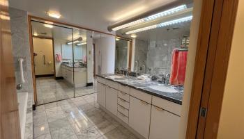 Waikiki Landmark condo # 3302, Honolulu, Hawaii - photo 6 of 8