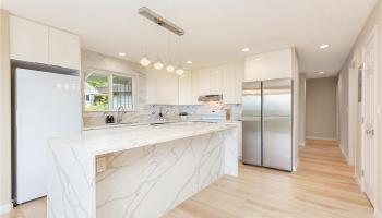 1898  Iwi Way Maunalani Heights, Diamond Head home - photo 4 of 25