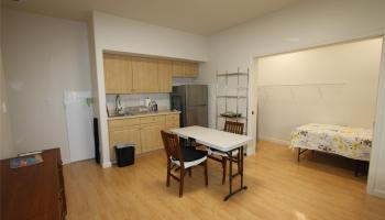 1907 Coyne Street Honolulu - Rental - photo 3 of 8