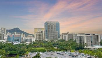 Canterbury Pl condo # 18A, Honolulu, Hawaii - photo 1 of 24