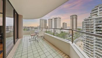 Canterbury Pl condo # 18A, Honolulu, Hawaii - photo 4 of 24