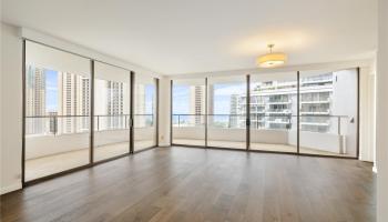 Canterbury Pl condo # 19A, Honolulu, Hawaii - photo 2 of 25