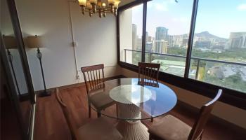 Canterbury Pl condo # 23B, Honolulu, Hawaii - photo 1 of 18