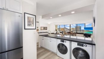 Canterbury Pl condo # 26C, Honolulu, Hawaii - photo 4 of 25