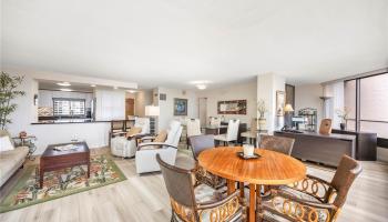 Canterbury Pl condo # 26C, Honolulu, Hawaii - photo 5 of 25