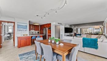 Canterbury Pl condo # 29A, Honolulu, Hawaii - photo 2 of 24