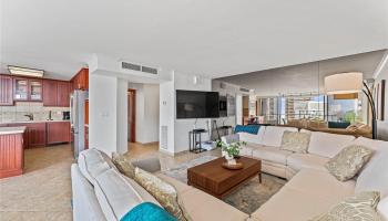 Canterbury Pl condo # 29A, Honolulu, Hawaii - photo 3 of 24
