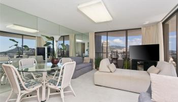 Canterbury Pl condo # 29D, Honolulu, Hawaii - photo 2 of 20