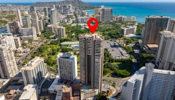 Canterbury Pl condo # 32A, Honolulu, Hawaii - photo 1 of 18
