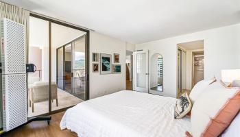 Canterbury Pl condo # 32E, Honolulu, Hawaii - photo 4 of 18