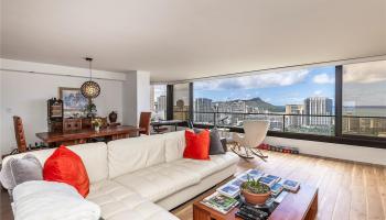 Canterbury Pl condo # 35C, Honolulu, Hawaii - photo 3 of 11