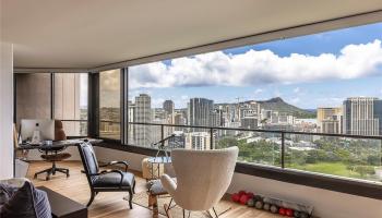 Canterbury Pl condo # 35C, Honolulu, Hawaii - photo 5 of 11