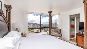 Canterbury Pl condo # 35C, Honolulu, Hawaii - photo 6 of 11