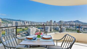 Canterbury Pl condo # 36D, Honolulu, Hawaii - photo 4 of 24