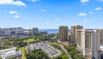 1910 Ala Moana Blvd Honolulu - Rental - photo 2 of 24