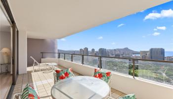 1910 Ala Moana Blvd Honolulu - Rental - photo 4 of 24