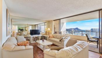 Canterbury Pl condo # 39B, Honolulu, Hawaii - photo 1 of 1