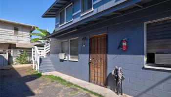 1914 Fern St Honolulu - Multi-family - photo 3 of 16