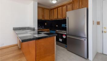 University Court Apts condo # 305, Honolulu, Hawaii - photo 4 of 17