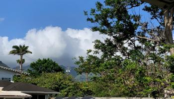 University Court Apts condo # 404, Honolulu, Hawaii - photo 1 of 20