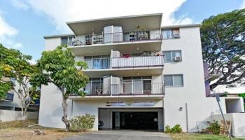 University Court Apts condo # 208, Honolulu, Hawaii - photo 1 of 7