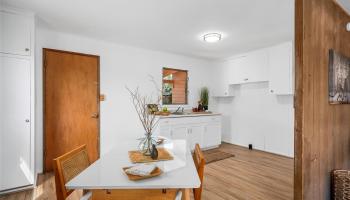 1915 Lohilani Street Kalihi-lower, Honolulu home - photo 6 of 25