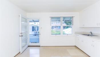 1918 Waiola St Honolulu - Rental - photo 2 of 19