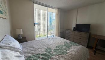 Inn On The Park condo # 1414, Honolulu, Hawaii - photo 5 of 17