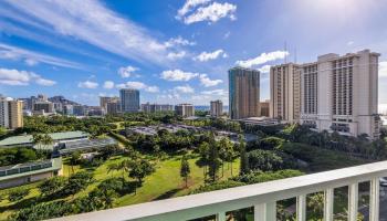 Inn On The Park condo # 1507, Honolulu, Hawaii - photo 5 of 19