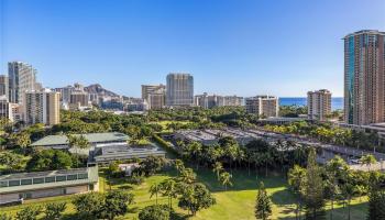 Inn On The Park condo # 1607, Honolulu, Hawaii - photo 3 of 21